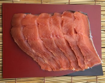 画像: 【送料無料】オホーツク海枝幸産 新巻鮭 2.5kg/秋鮭 新物
